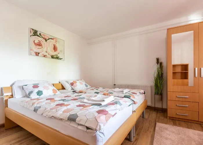 Konukevi And Jeselnik Portorož