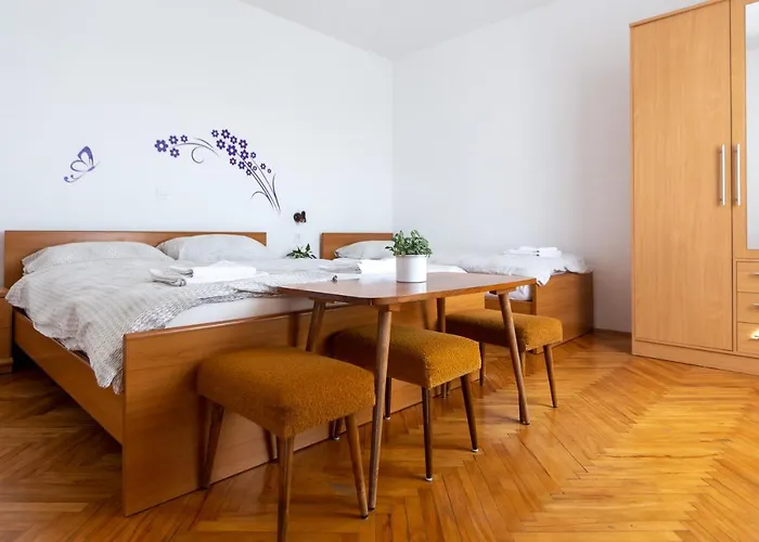 Konukevi And Jeselnik 2*