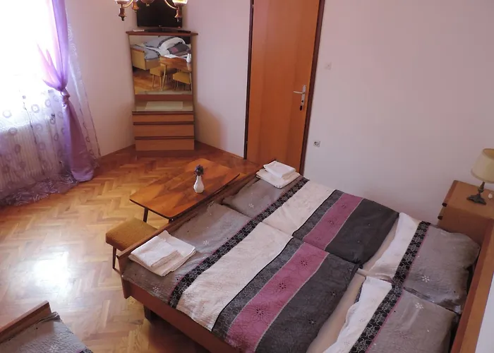 And Jeselnik Casa de hóspedes